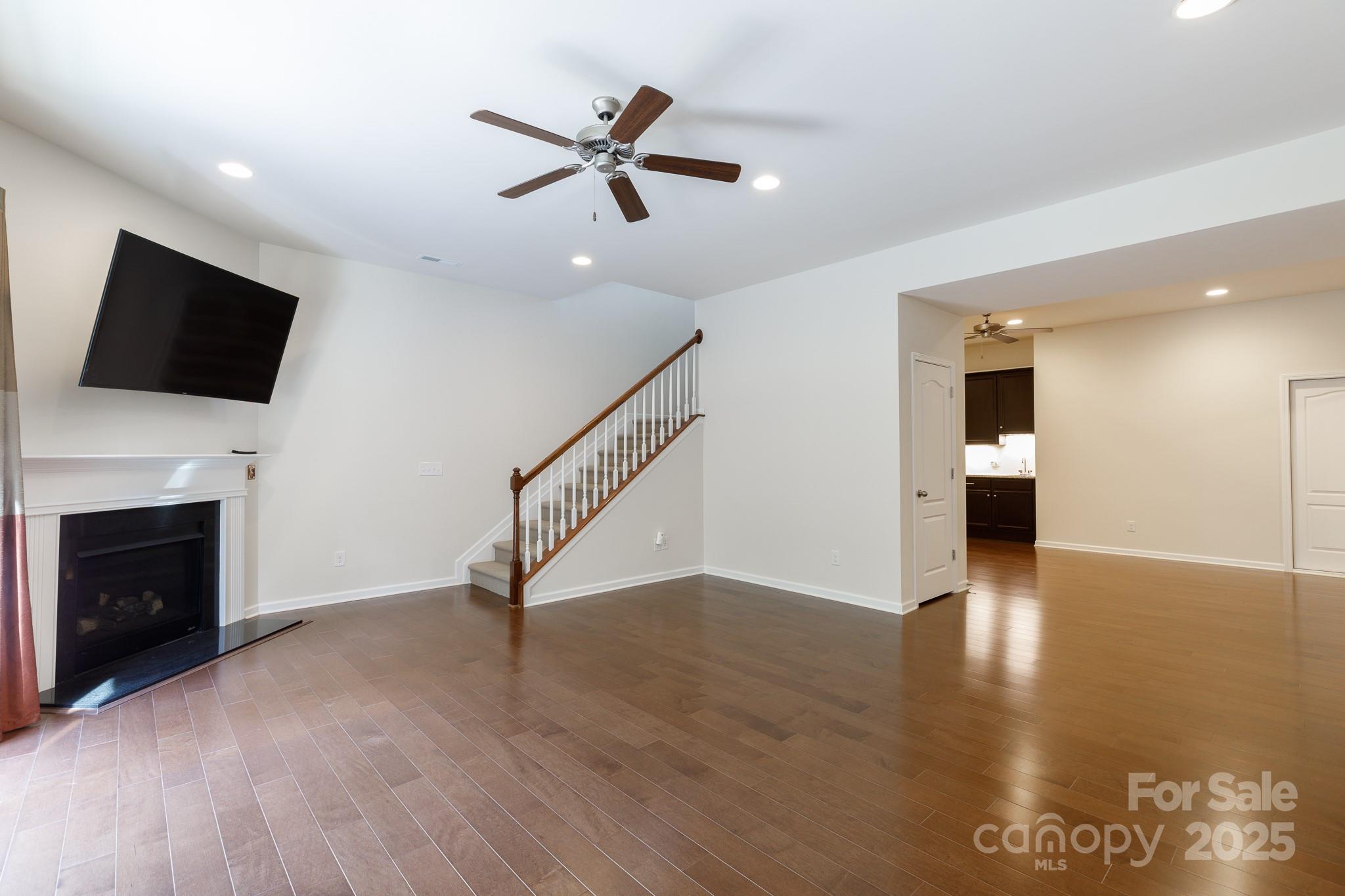 Creekshire Estates - Residential