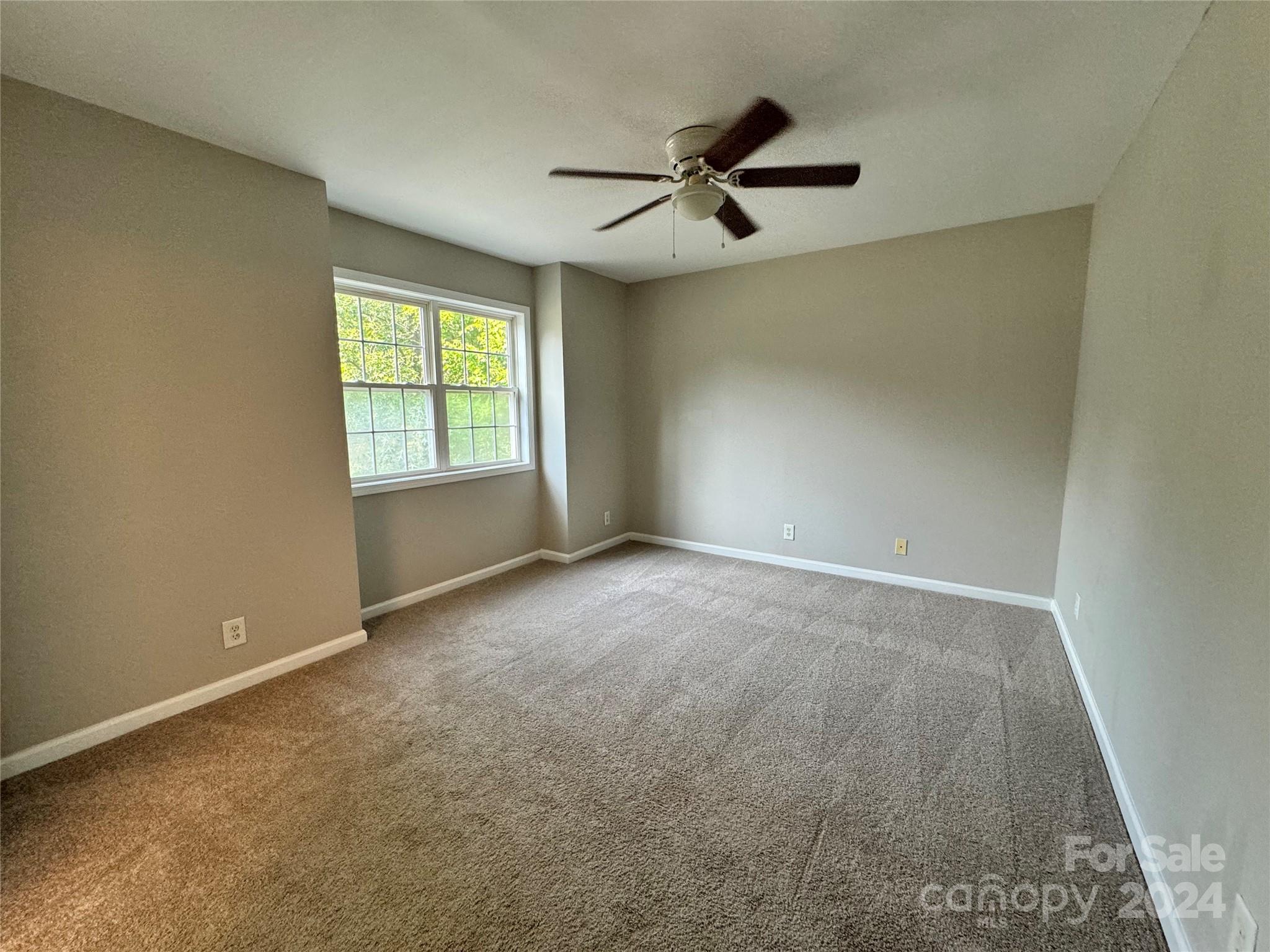 Lakehaven Estates - Residential