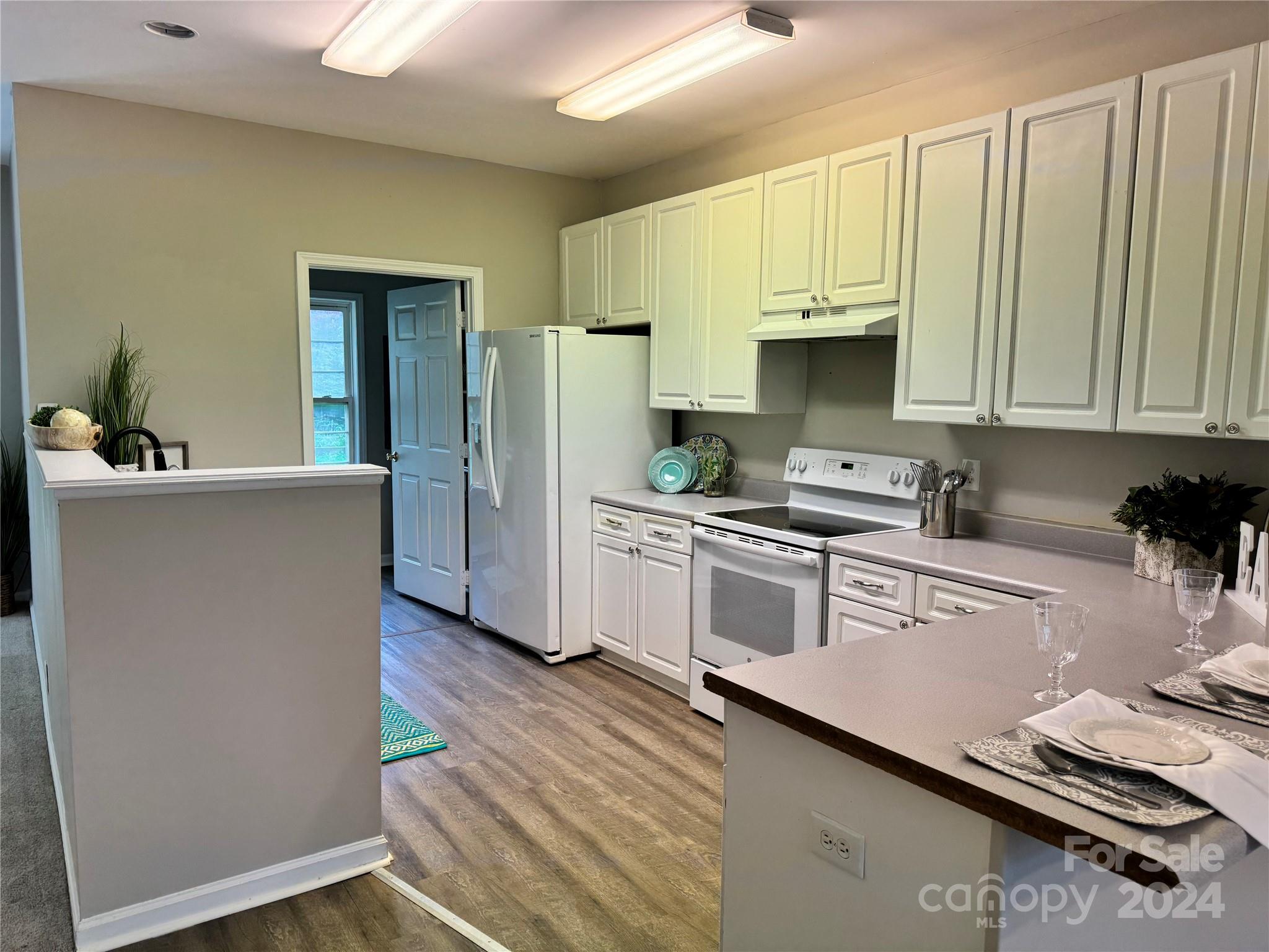 Lakehaven Estates - Residential