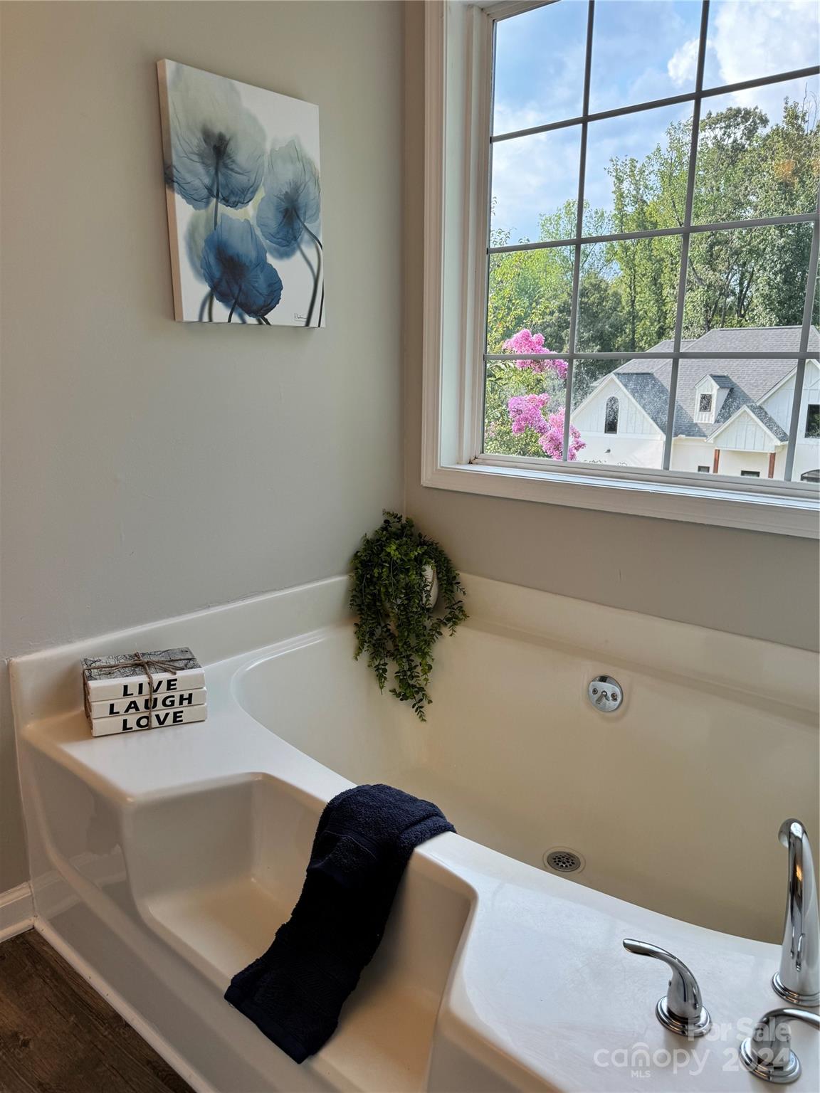 Lakehaven Estates - Residential