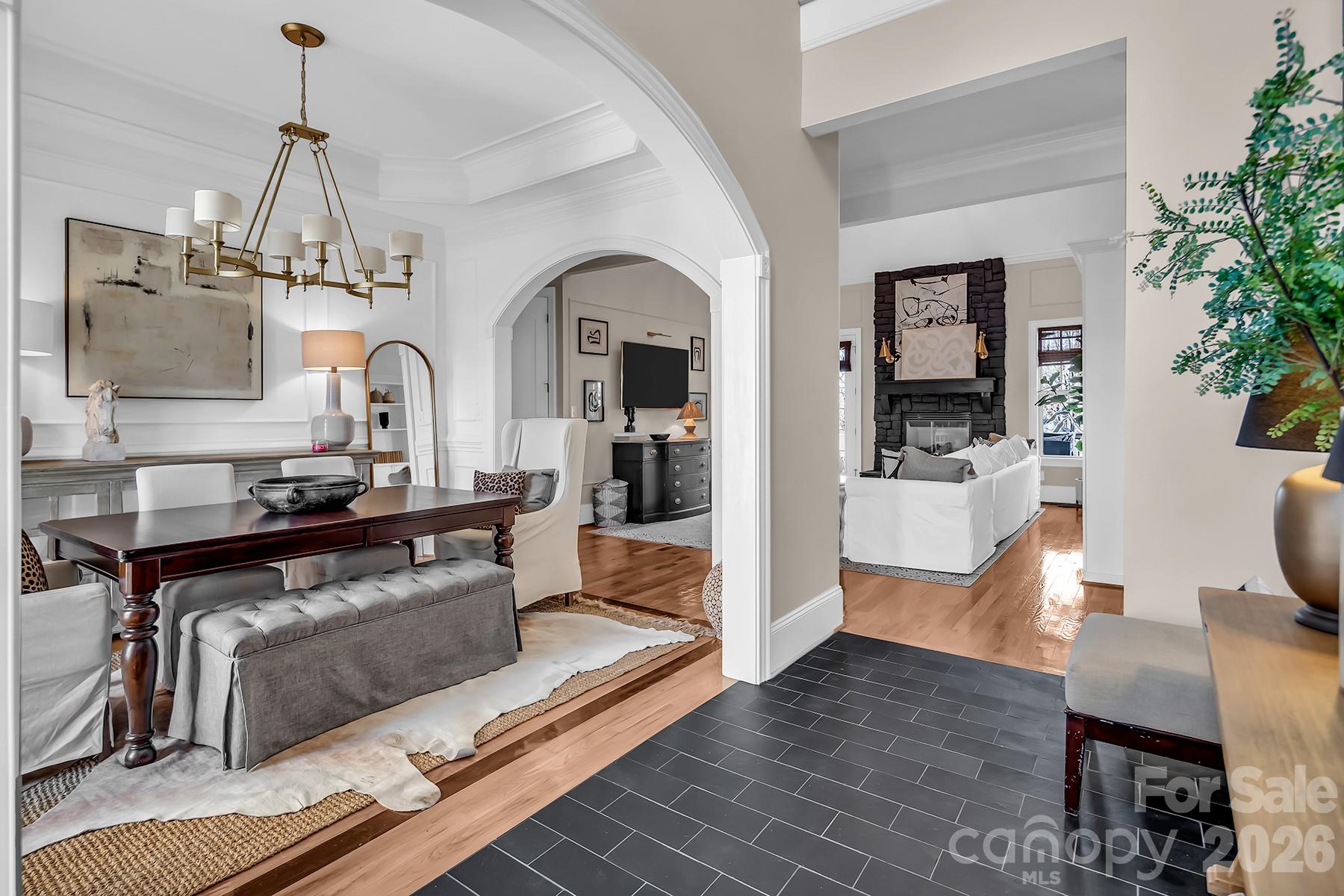 394 Stone Cliff Lane