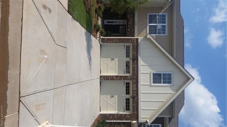 Elegant and open master down townhome with must see vaulted family room.  Kitchen open to family and dining area. Large bedrooms upstairs with walk-in closets.  Loaded with finishes including granite counters in kitchen and full baths, extensive hardwood flooring, great mouldings. Just a couple of blocks from Lake Wylie waterfront trail.