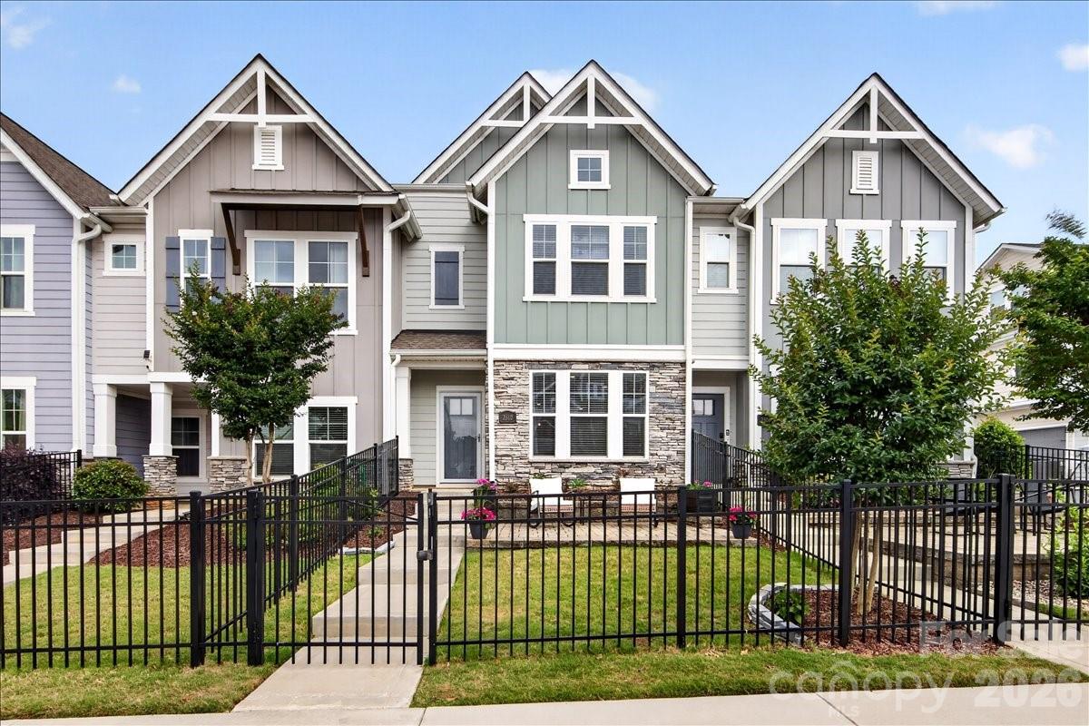 Villa Heights - Residential