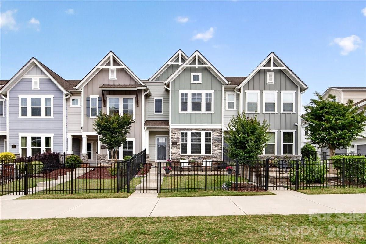 Villa Heights - Residential