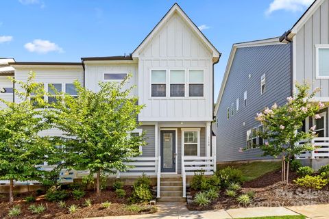 134 Berkeley Avenue E Mooresville NC 28117
