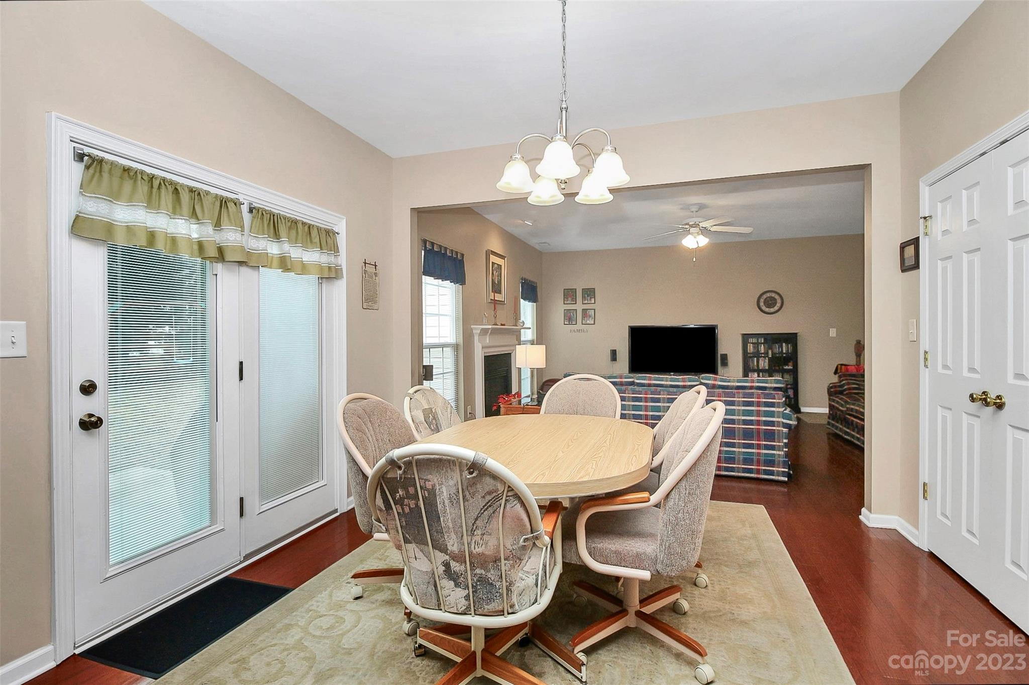 Rocky River Crossing - Residential