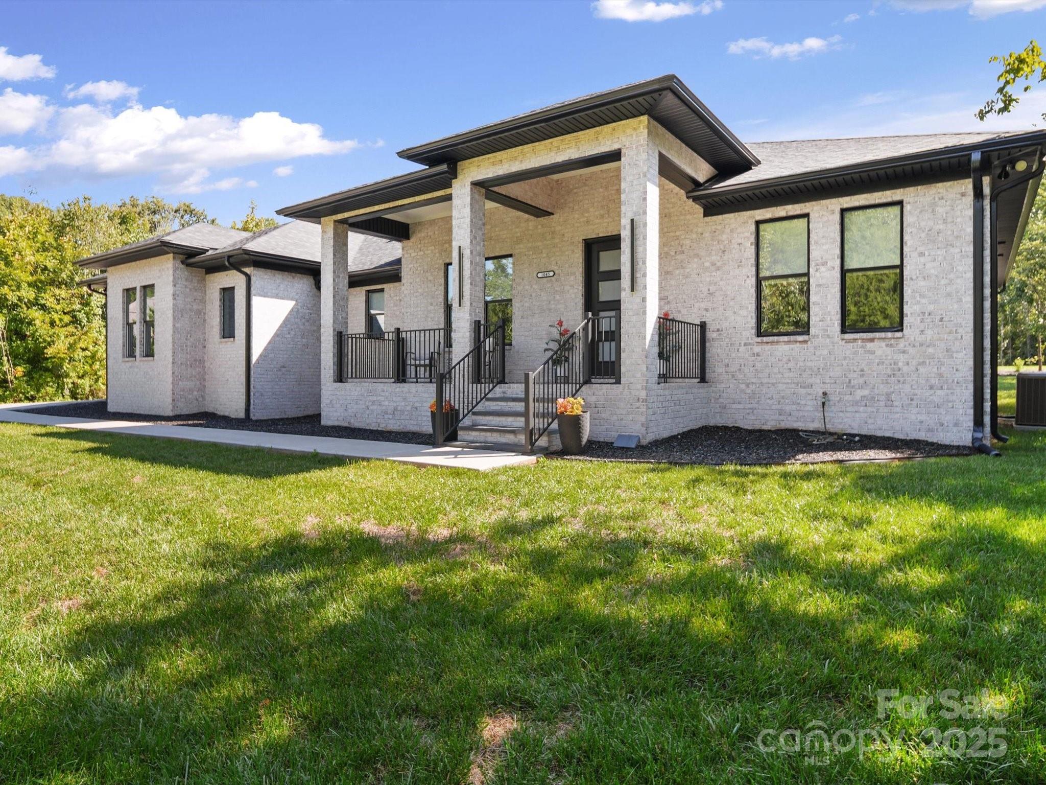 1045 Churchfield Lane