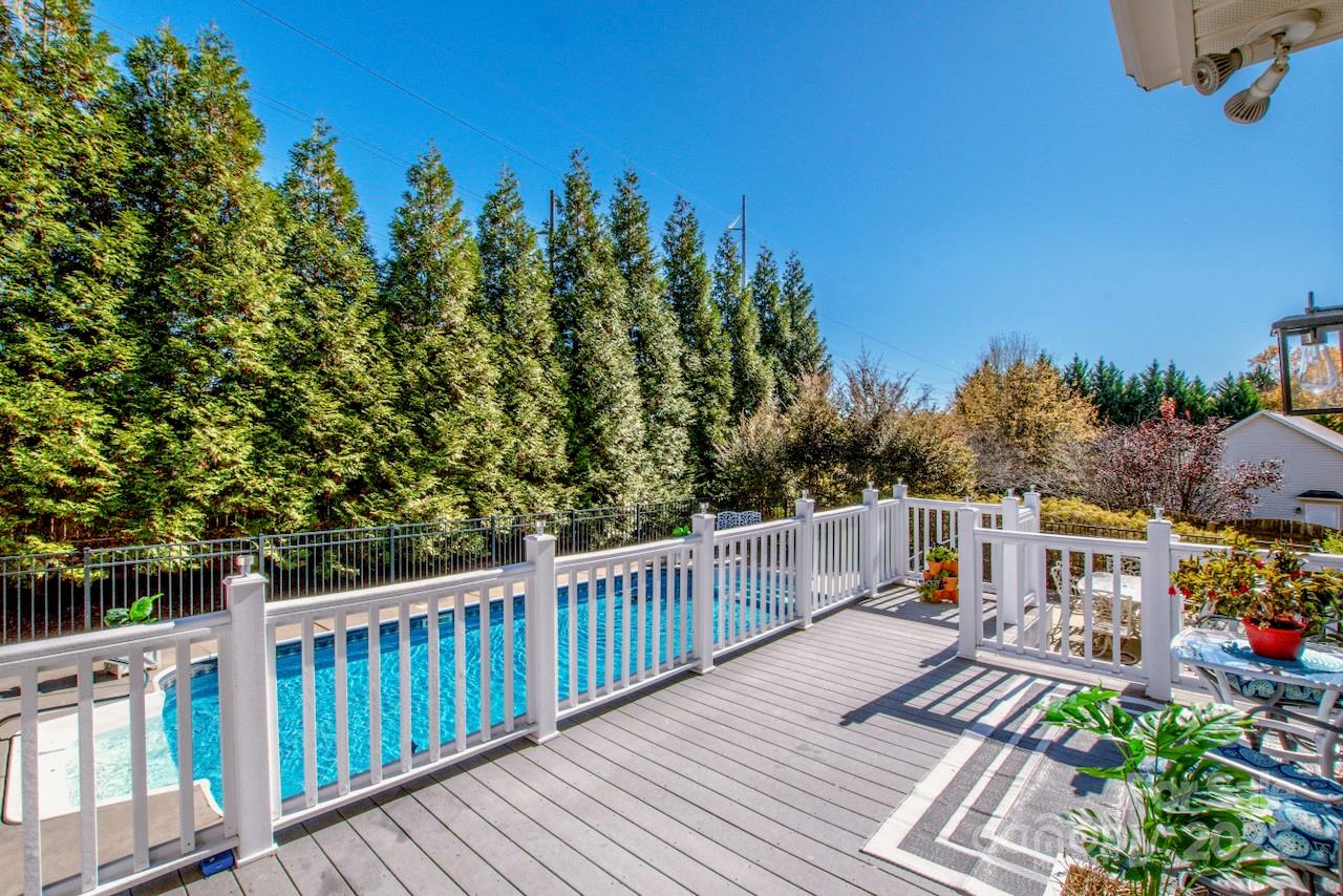 2344 Smith Cove Road