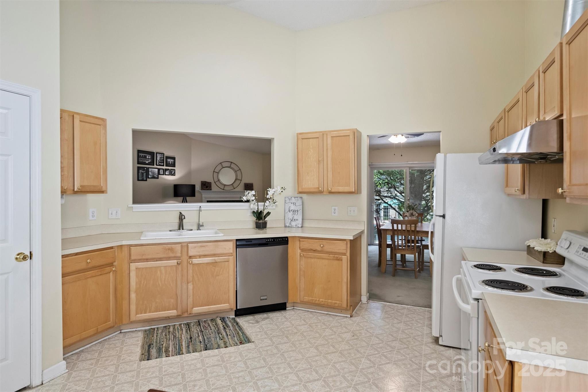 8612 Cedardale Ridge Court