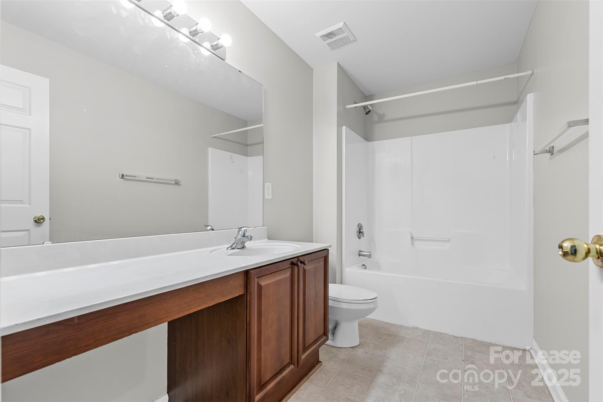 Brandon Oaks - Residential Lease