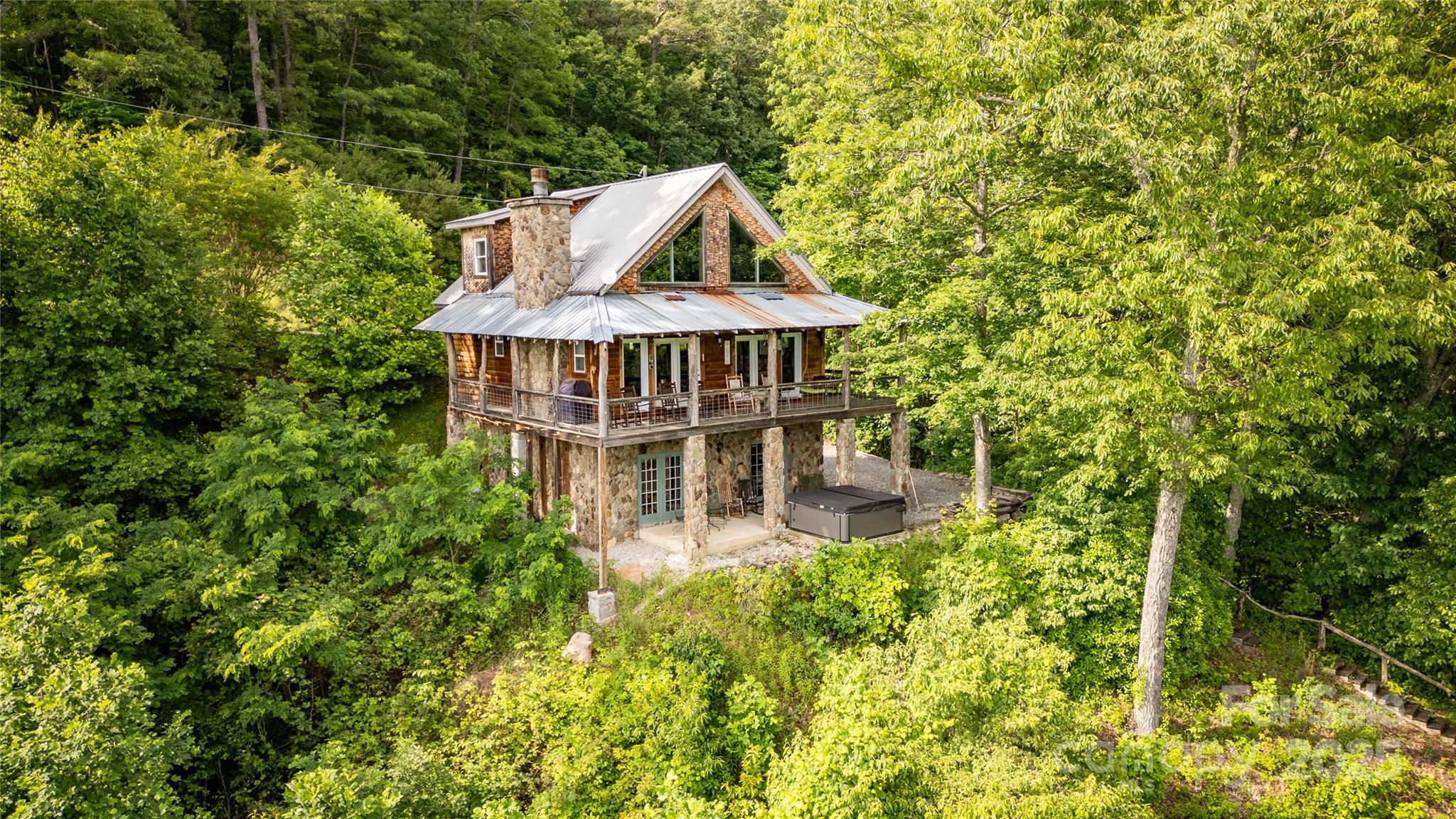1145 Eagles Roost Road