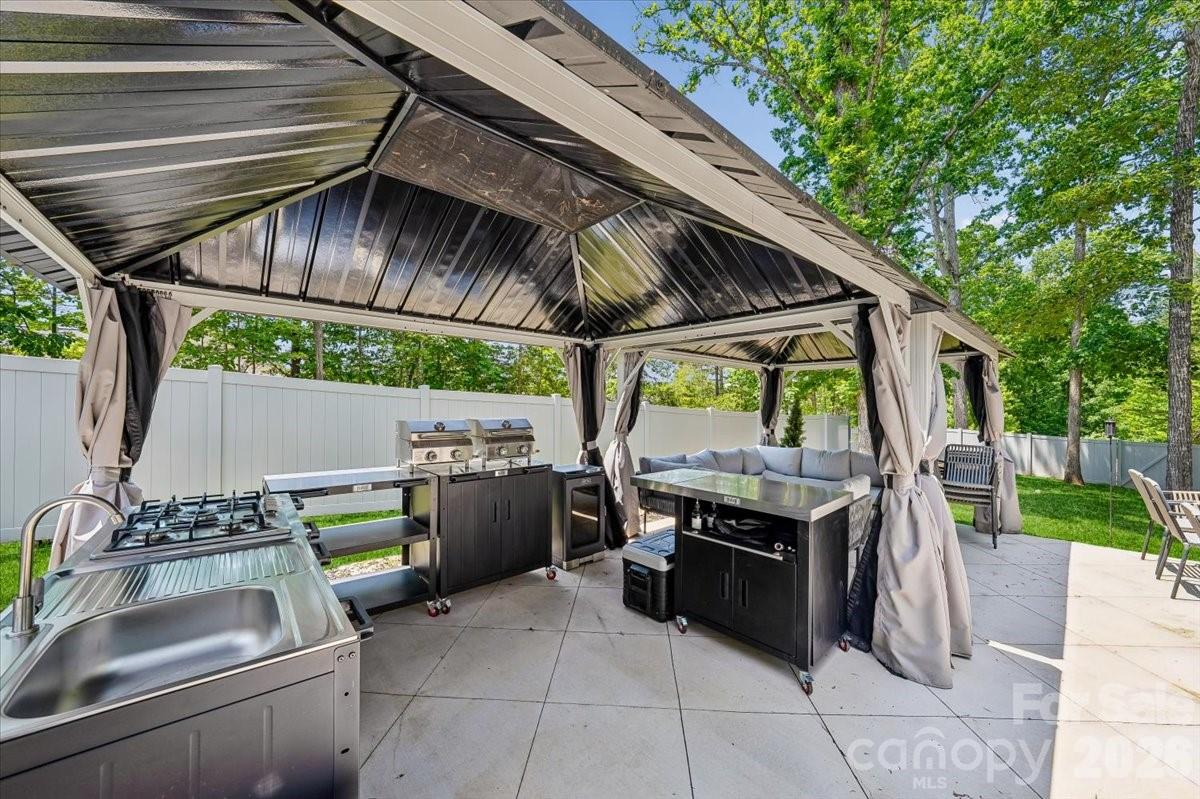The Preserve at Kinsley Lakes - Residential