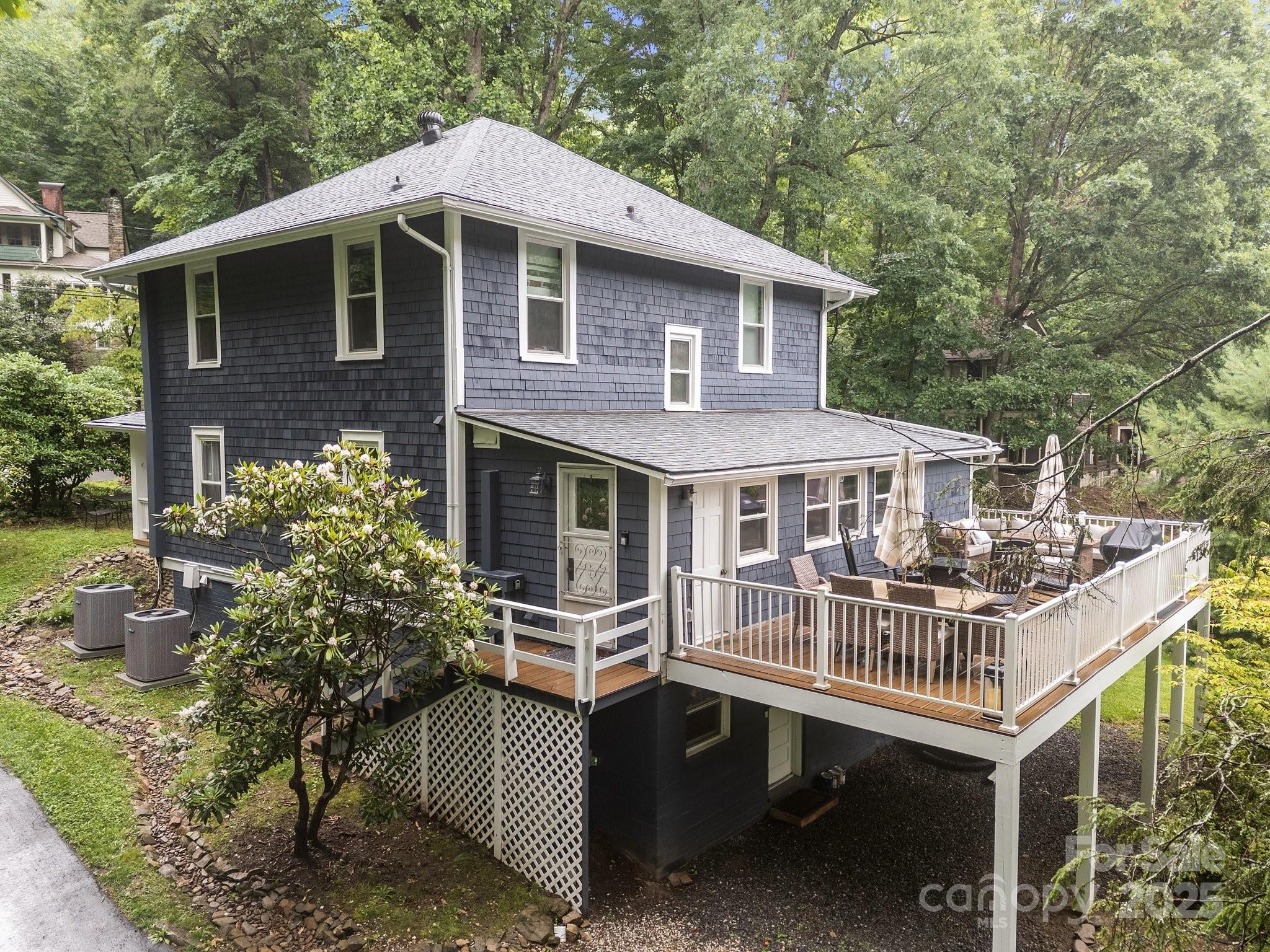 304 Georgia Terrace