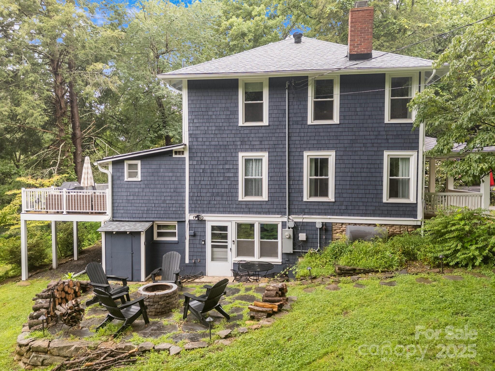 304 Georgia Terrace