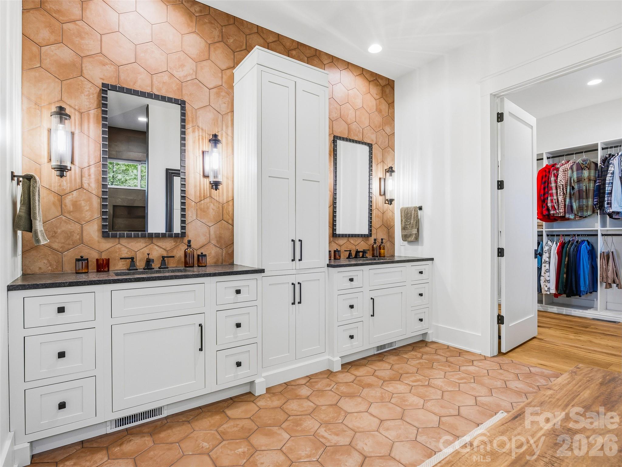 Falcon Ridge at Haw Creek - Residential