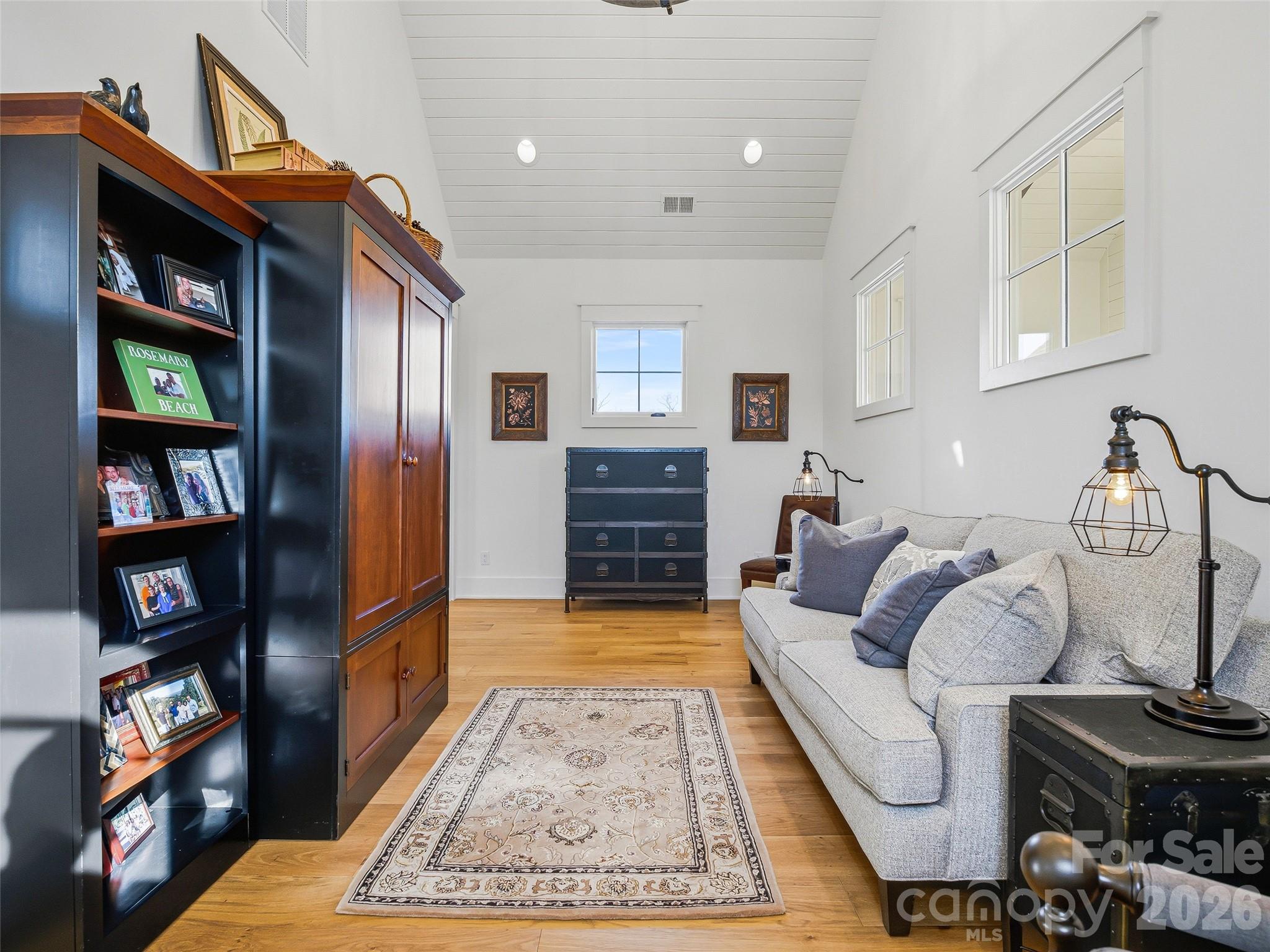 Falcon Ridge at Haw Creek - Residential