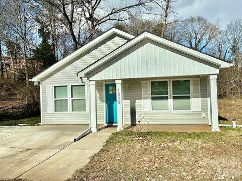 1096 12th Avenue NW Hickory NC 28601