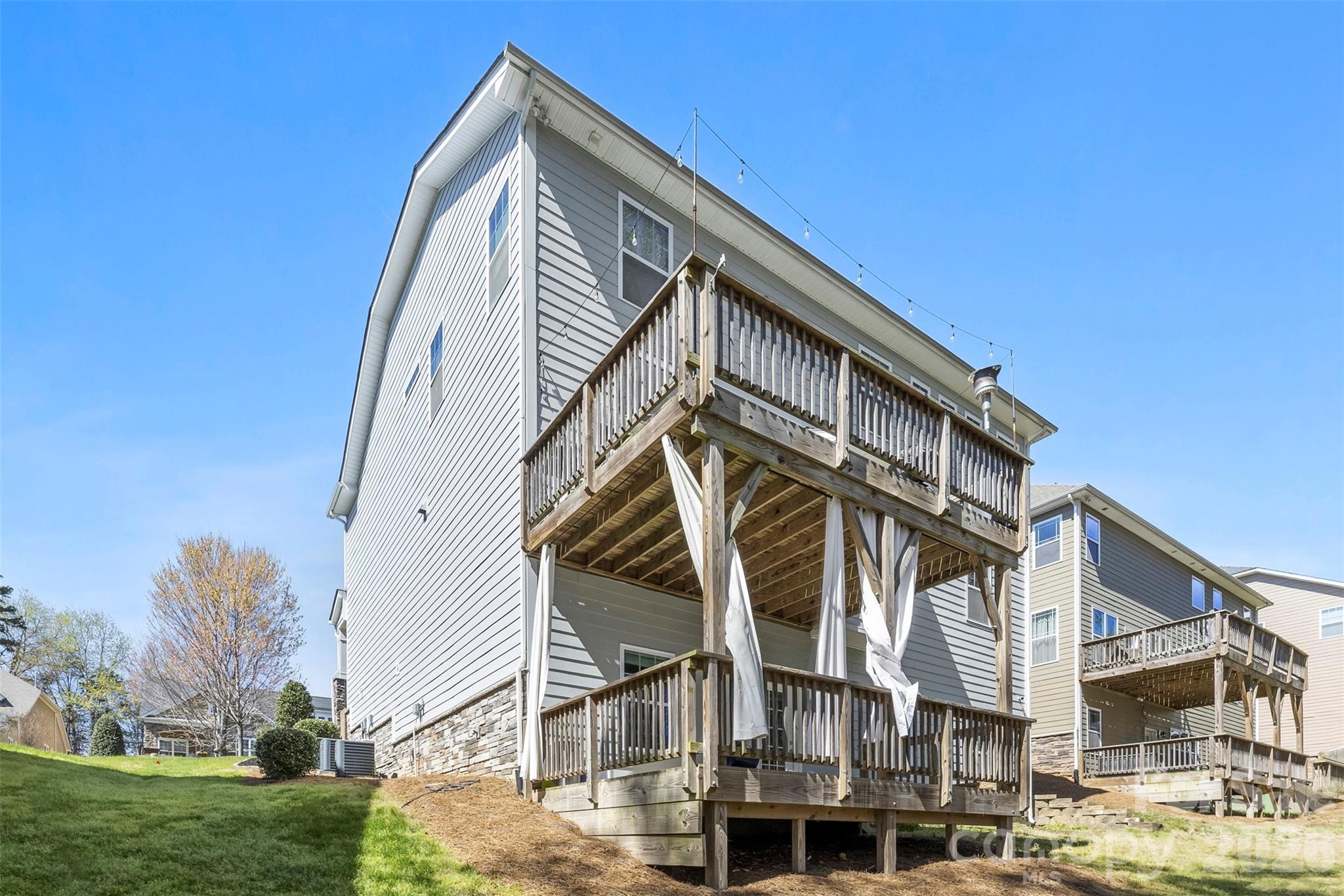 The Palisades - Residential