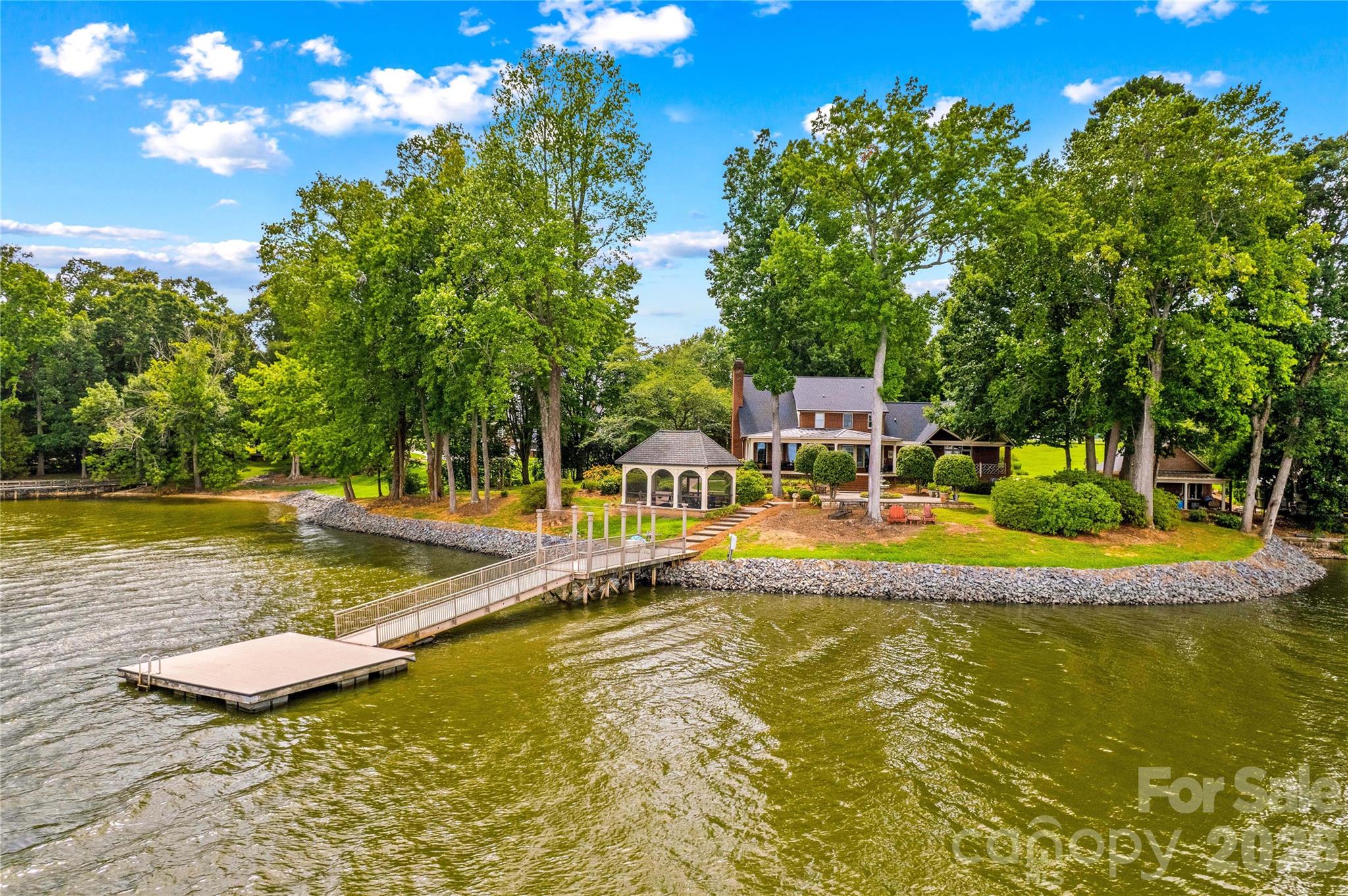 810 Fox Hollow Lane