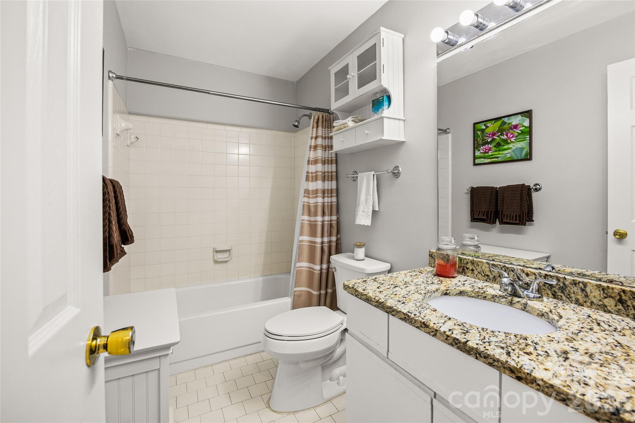 Emerald Point - Residential