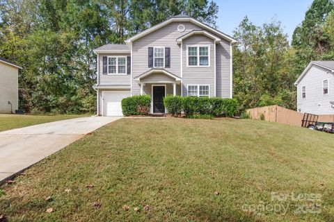 Photo of 8148 Ottawa Lane, Charlotte, NC 28227 (MLS # 4331979)