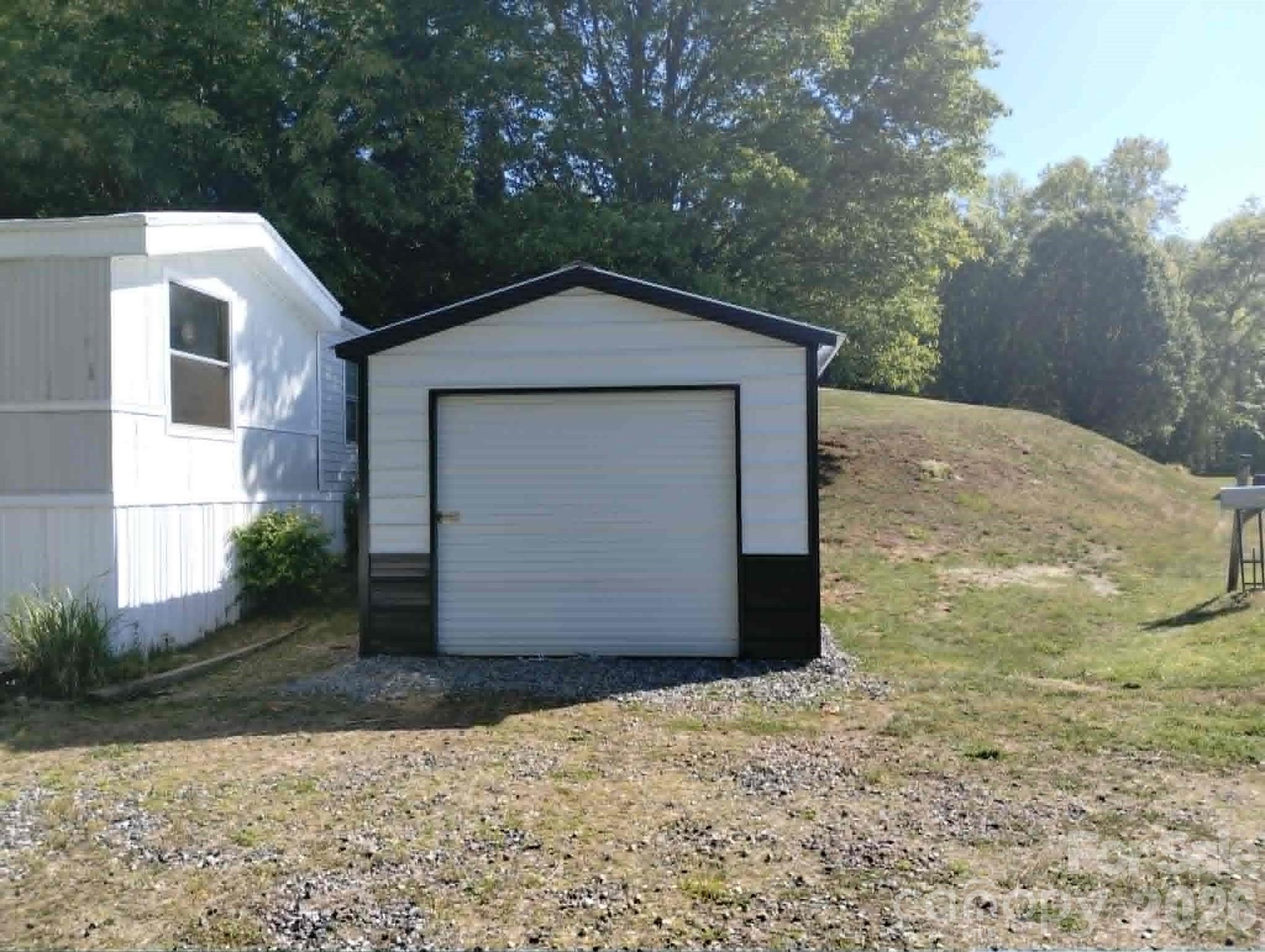 729 Don Felmet Road 2