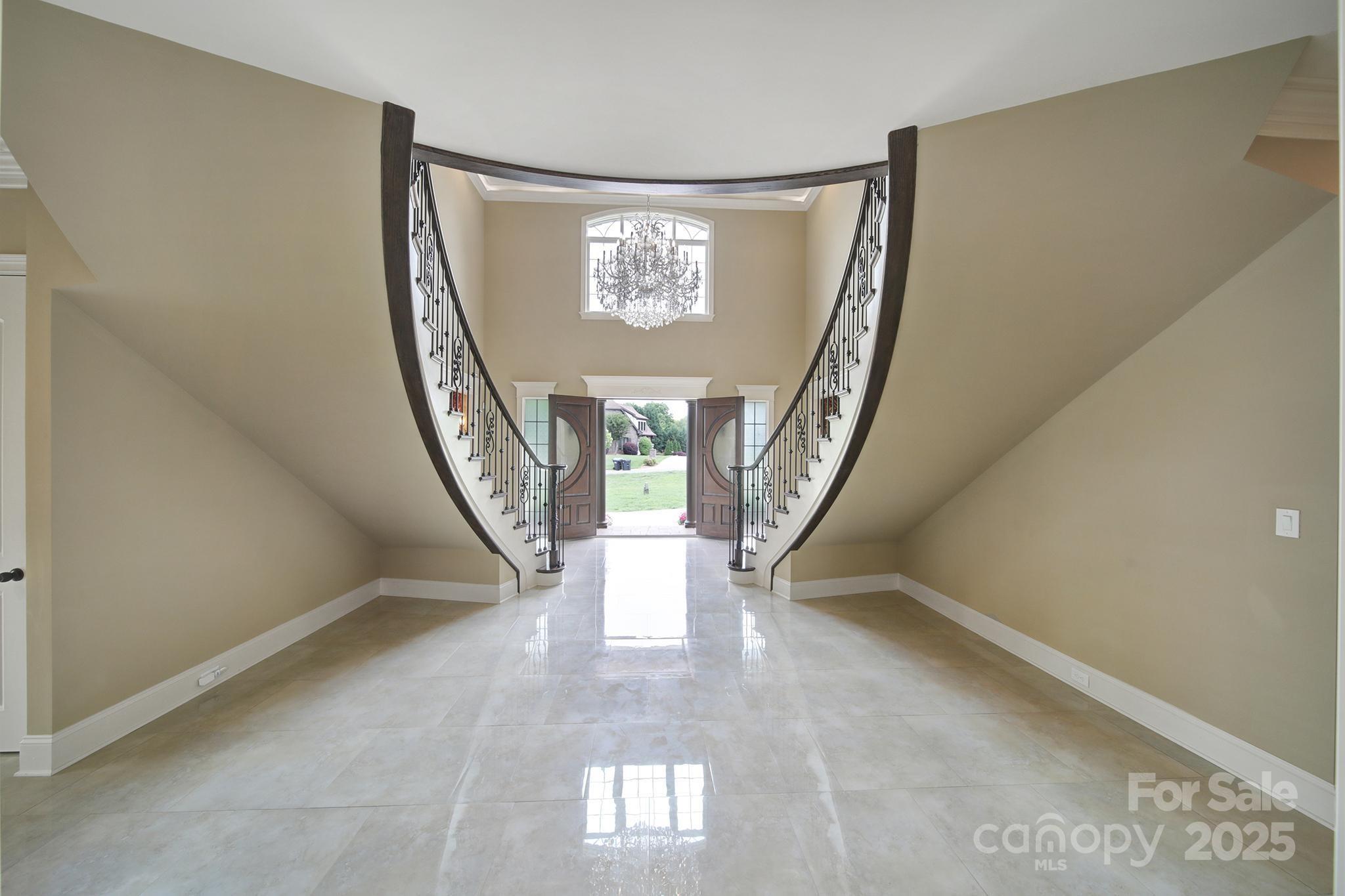 802 Capington Lane