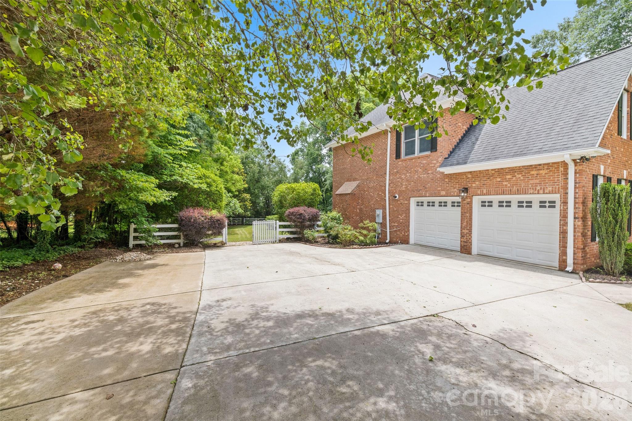 Miller Pond - Residential