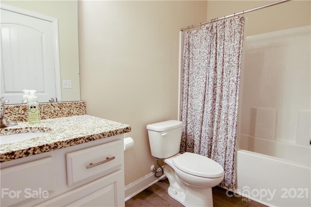 Brandon Oaks - Residential