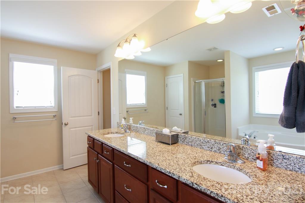 Brandon Oaks - Residential