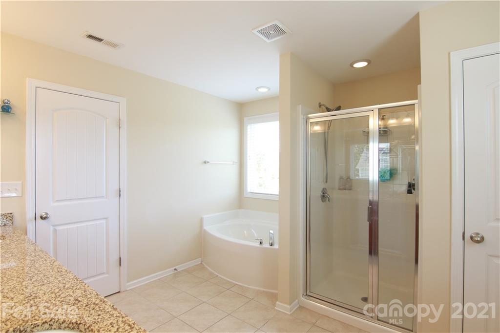 Brandon Oaks - Residential