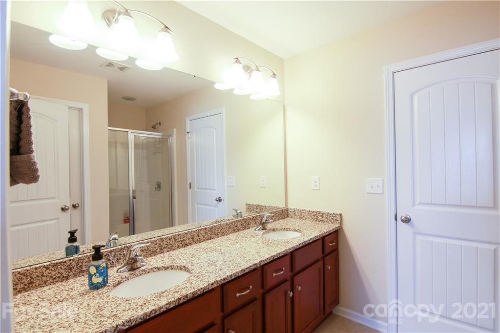 Brandon Oaks - Residential