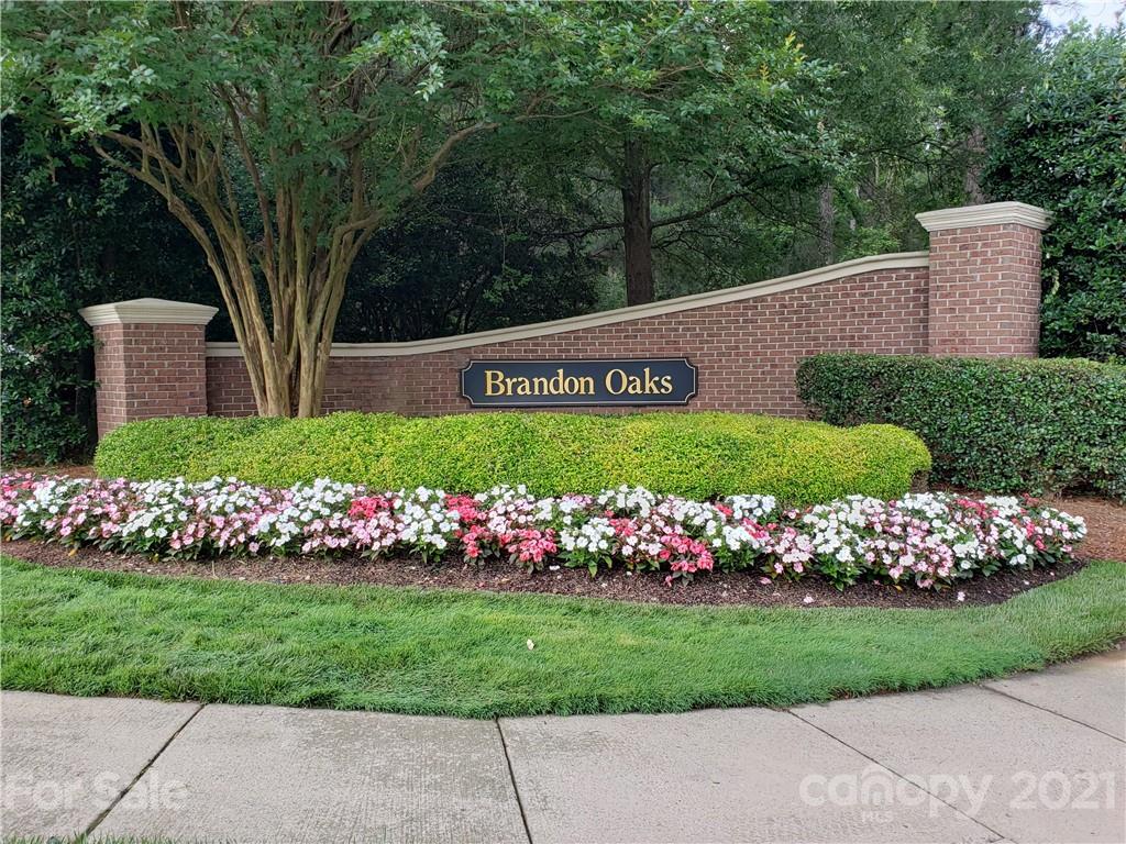 Brandon Oaks - Residential