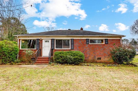 2504 Juniper Drive Charlotte NC 28269