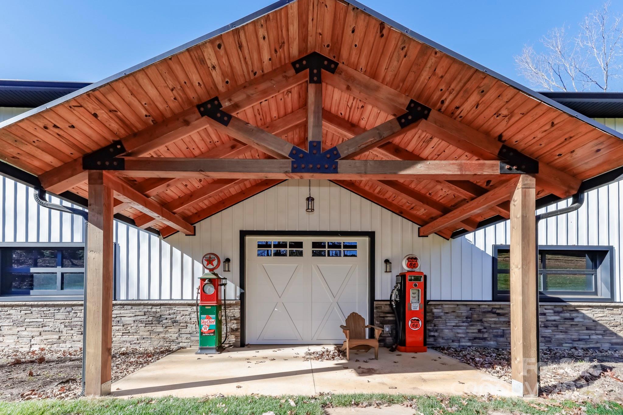 640 Laurel Heights Lane