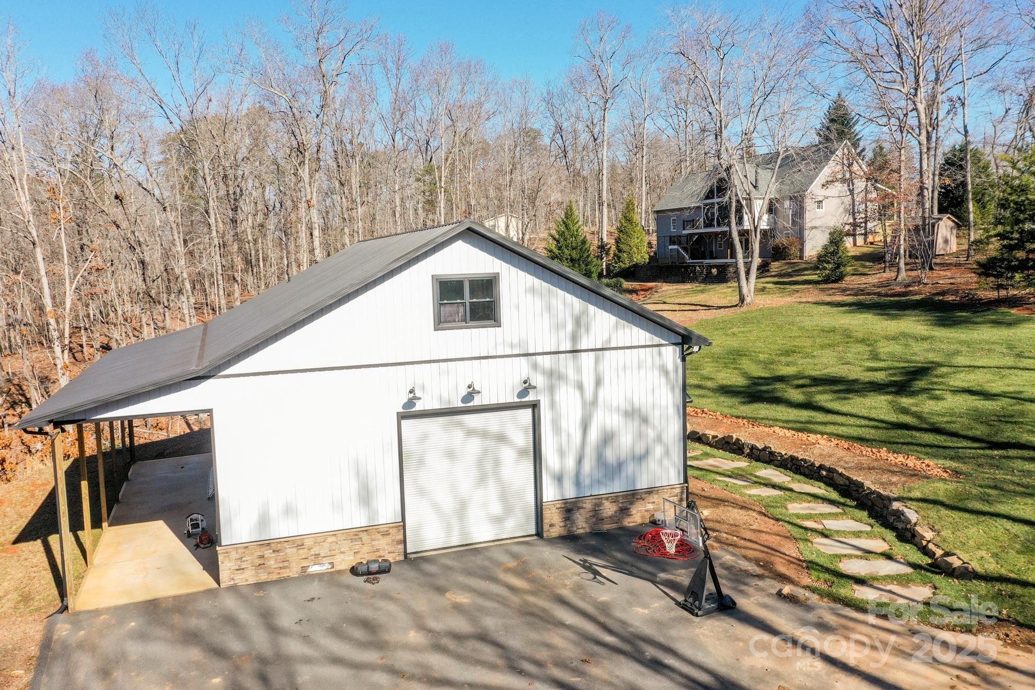 640 Laurel Heights Lane