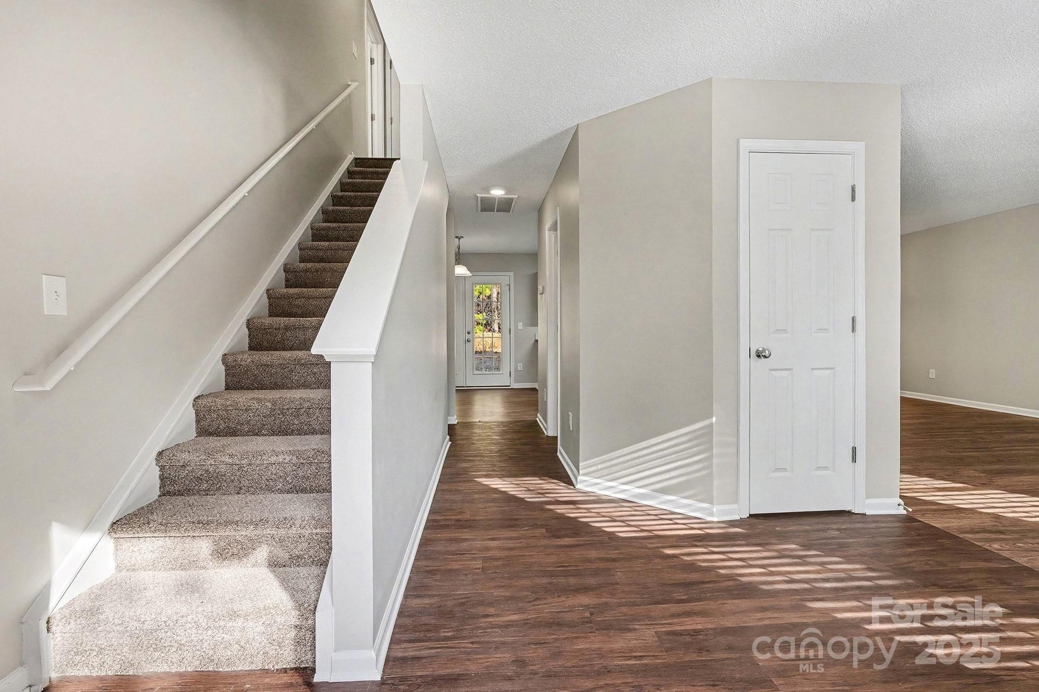 1655 Summit Ridge Lane