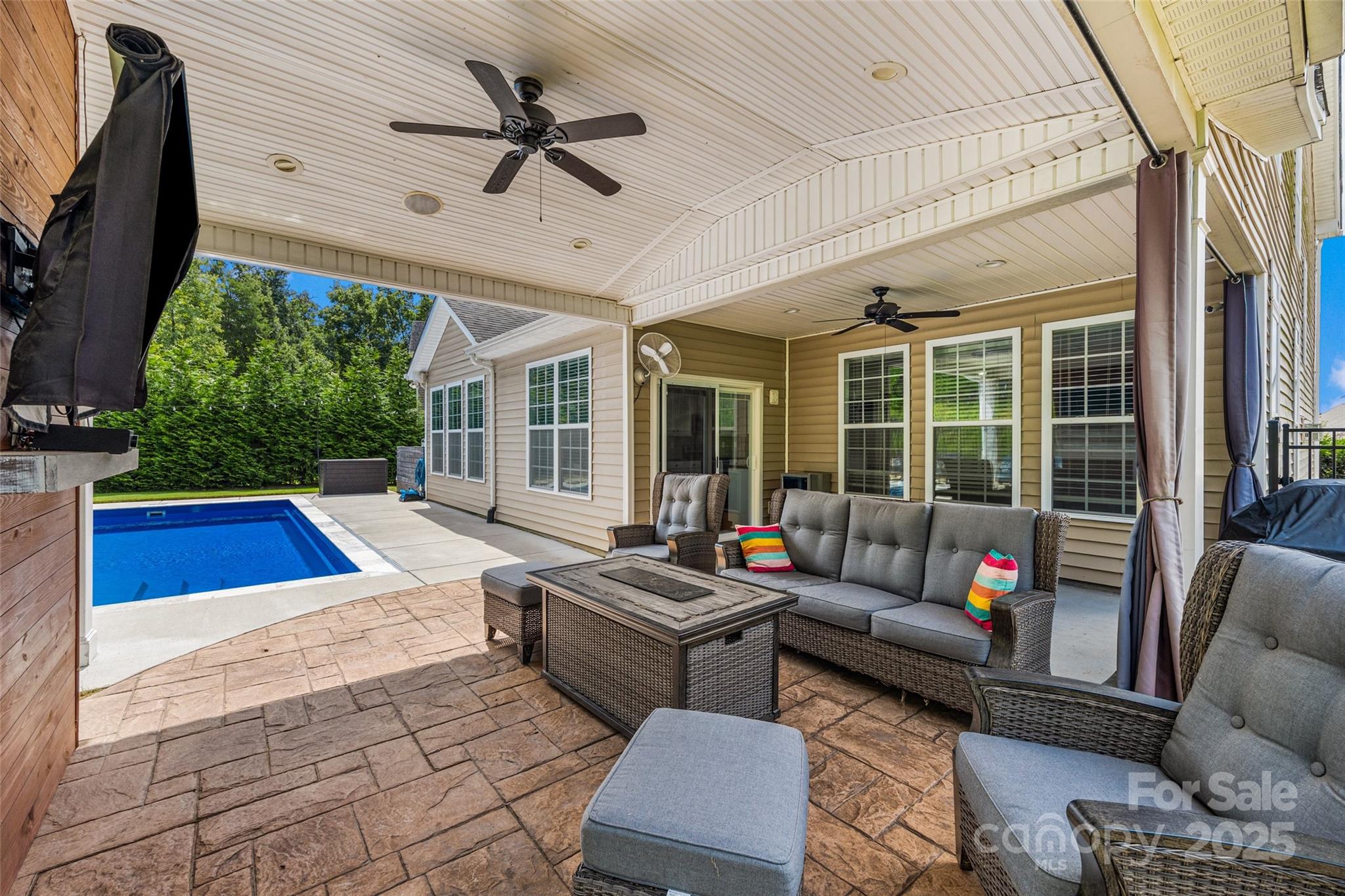 Lake Ridge - Residential