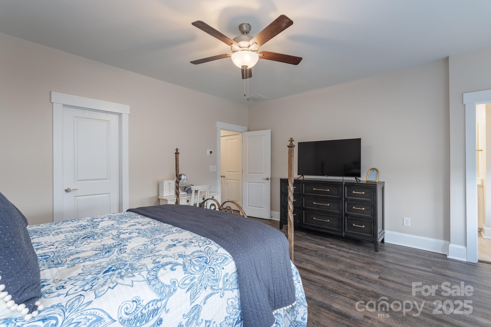 Riverwalk - Residential