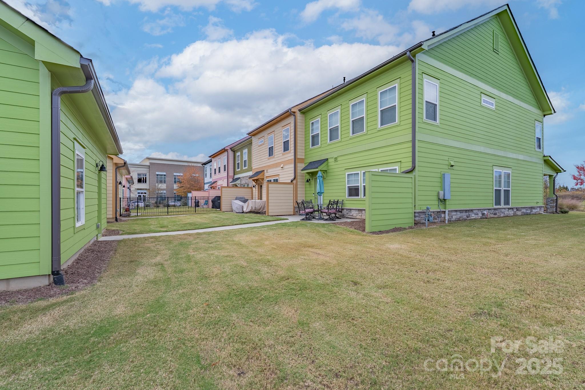 Riverwalk - Residential