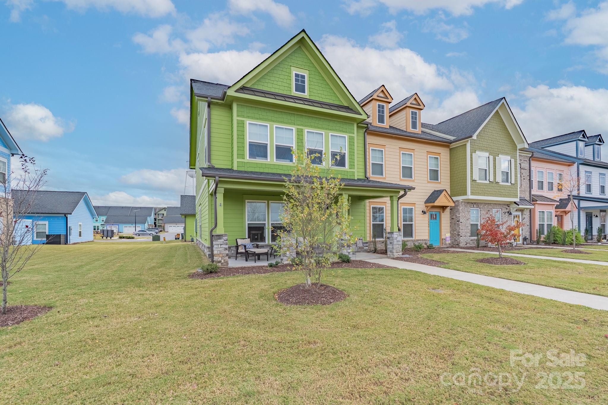 Riverwalk - Residential