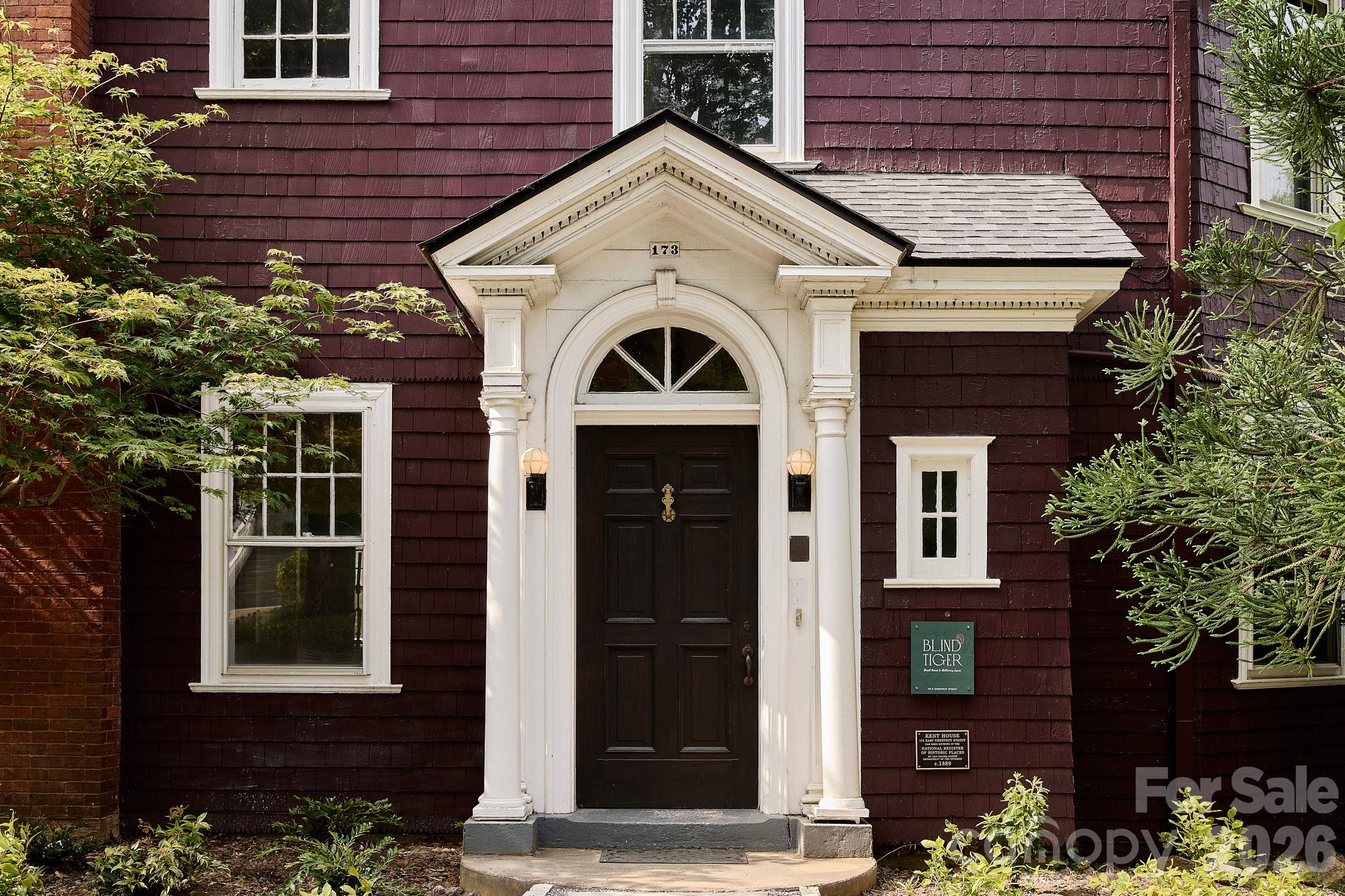 173 E Chestnut Street