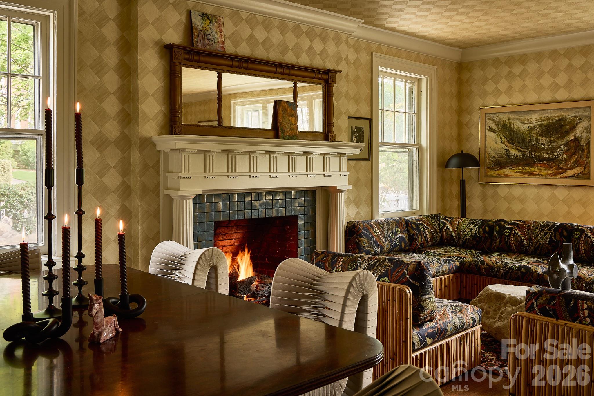 173 E Chestnut Street