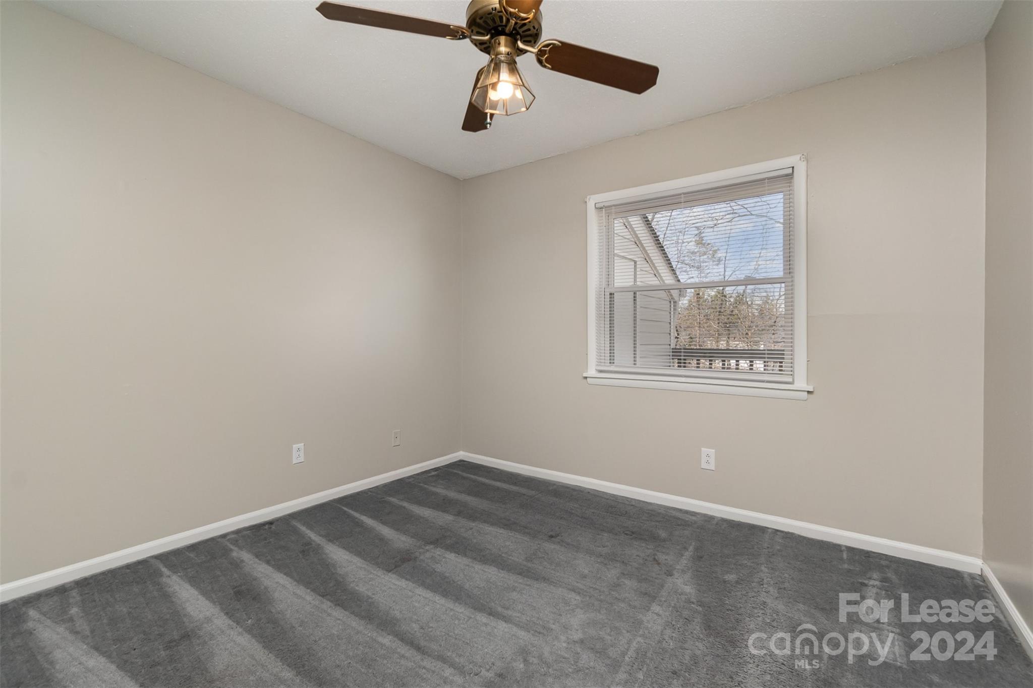 Pawtuckett on the Green - Residential Lease