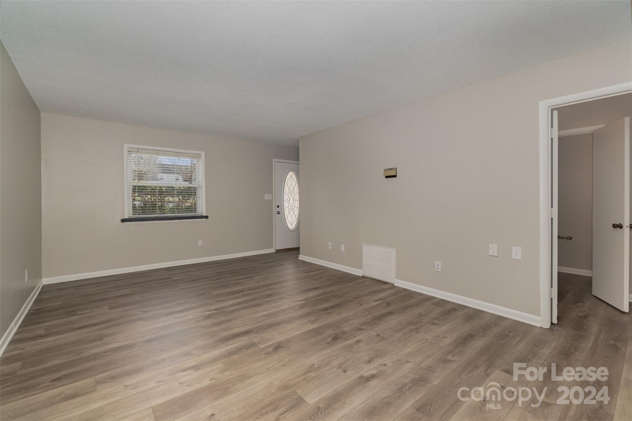 Pawtuckett on the Green - Residential Lease