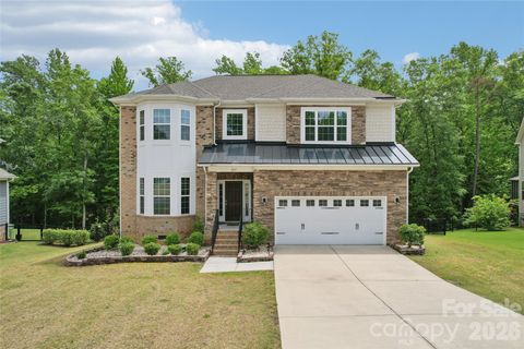 Photo of 717 Laurel Oaks Court, Fort Mill, SC 29715 (MLS # 4378666)
