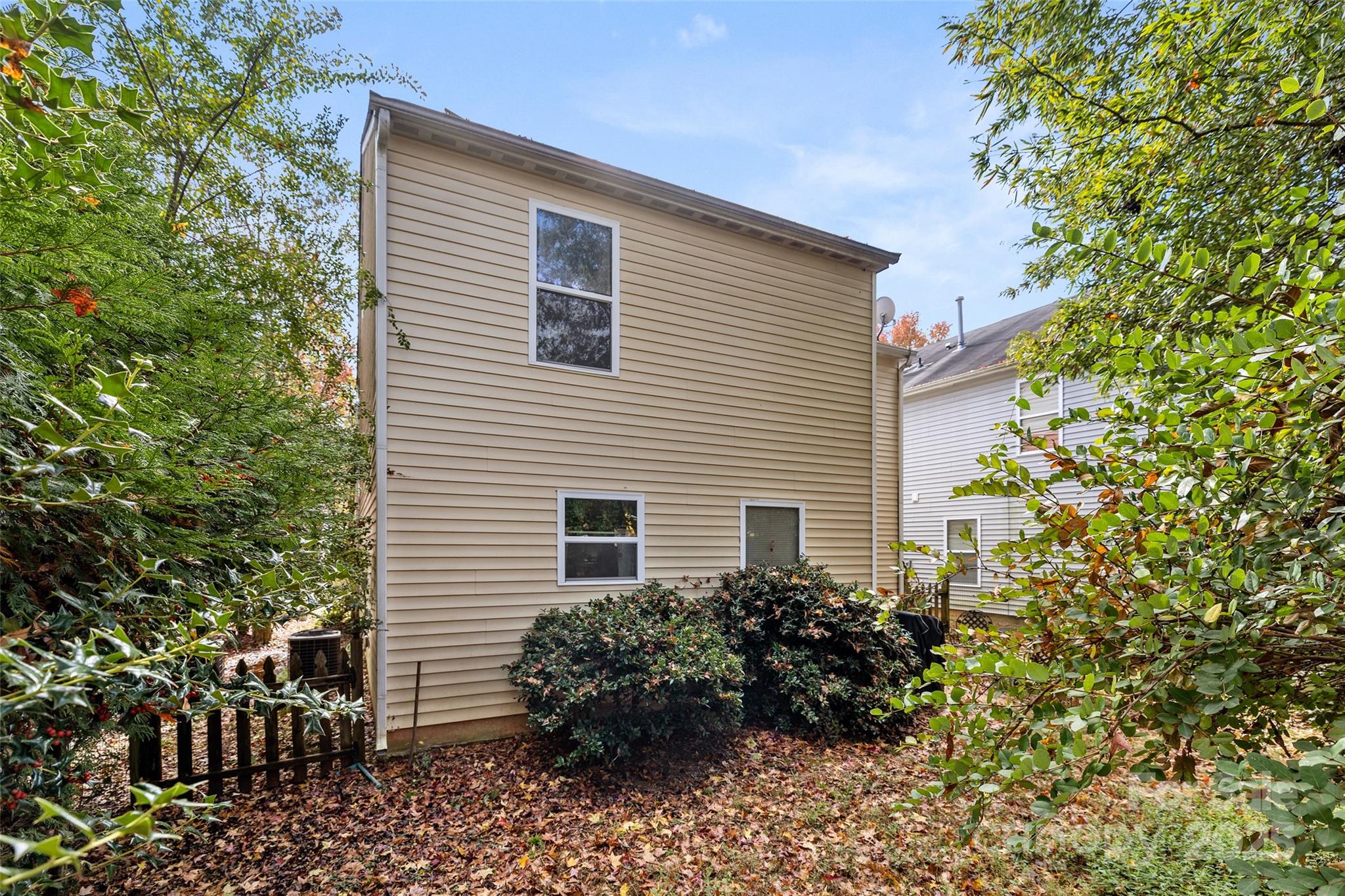 5429 Idlewild Road N