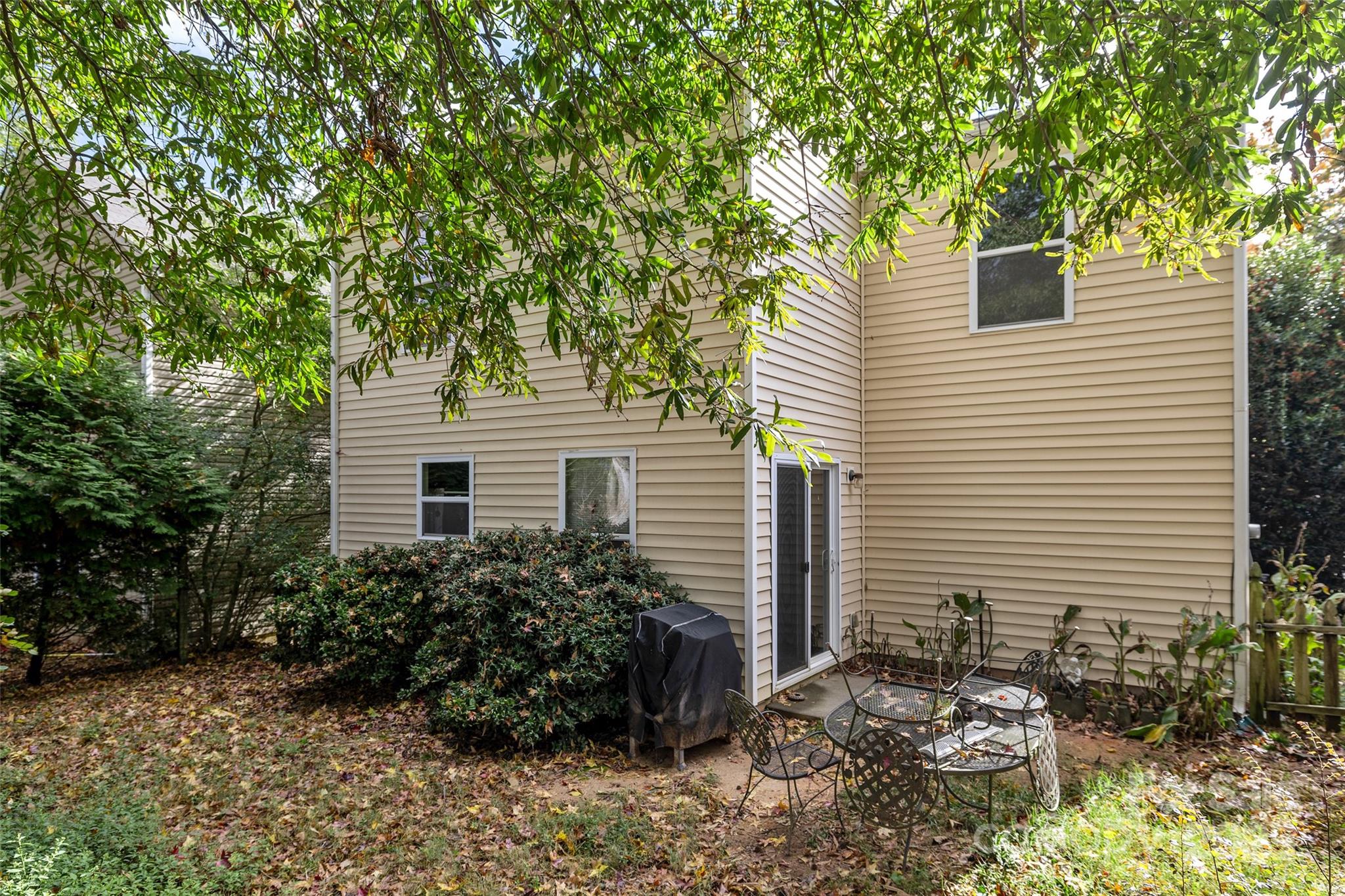 5429 Idlewild Road N