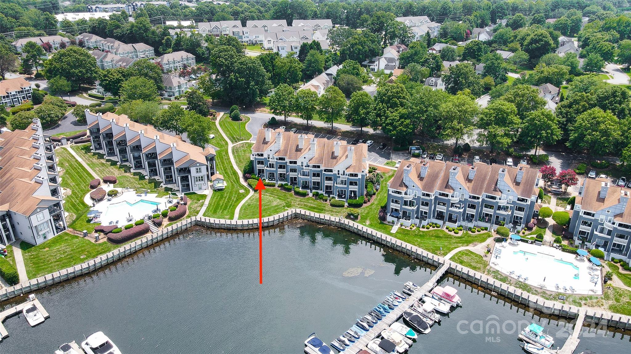 VINEYARD POINT - Residential