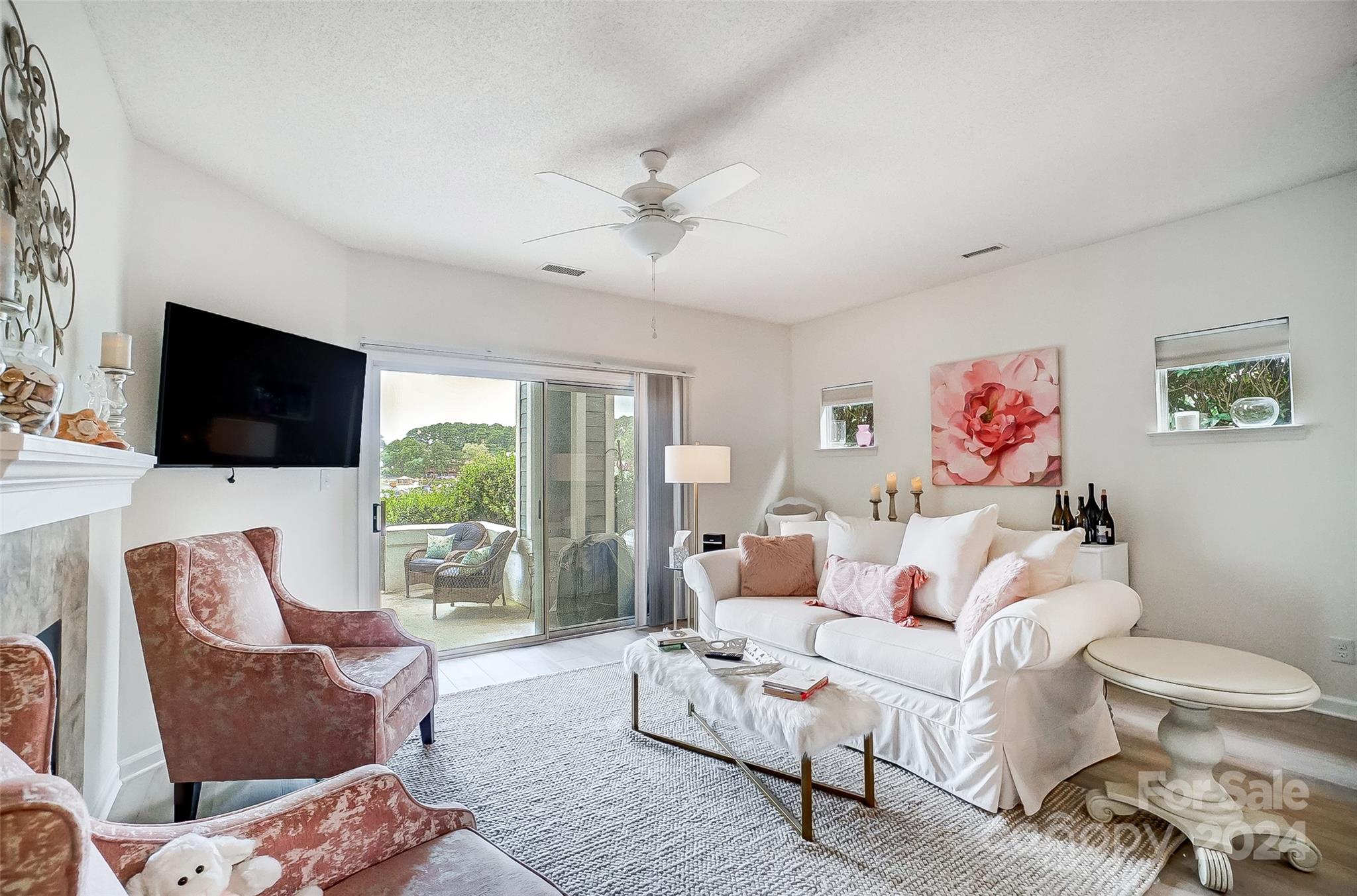 VINEYARD POINT - Residential